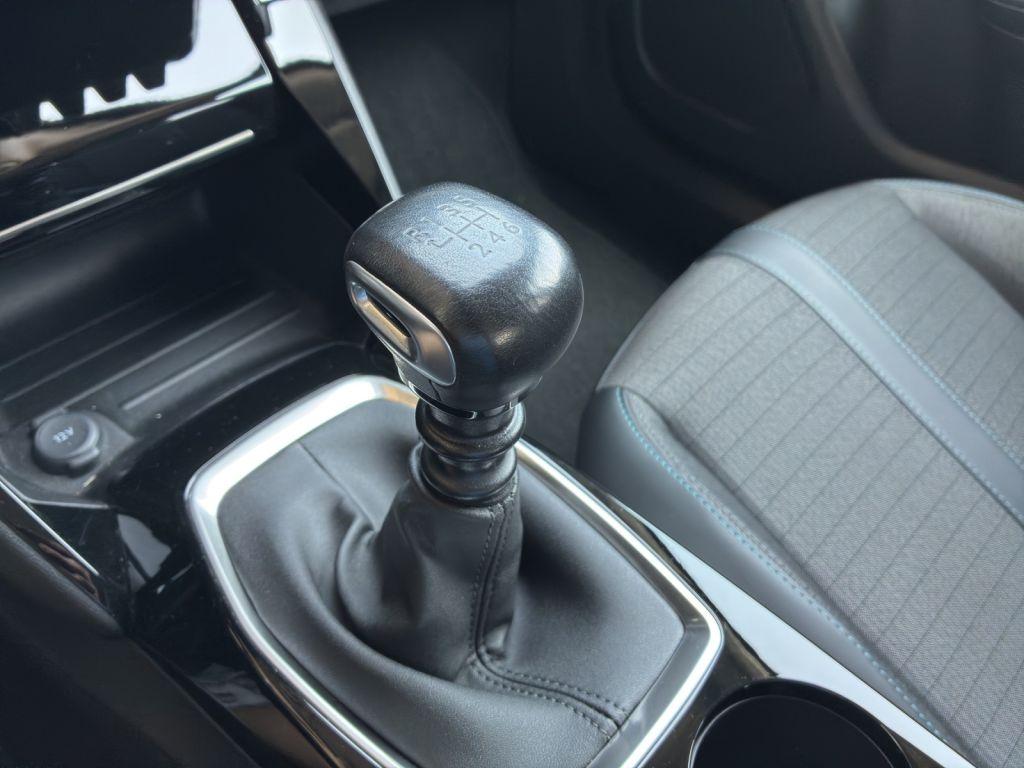 Peugeot 2008 PureTech 130 Allure