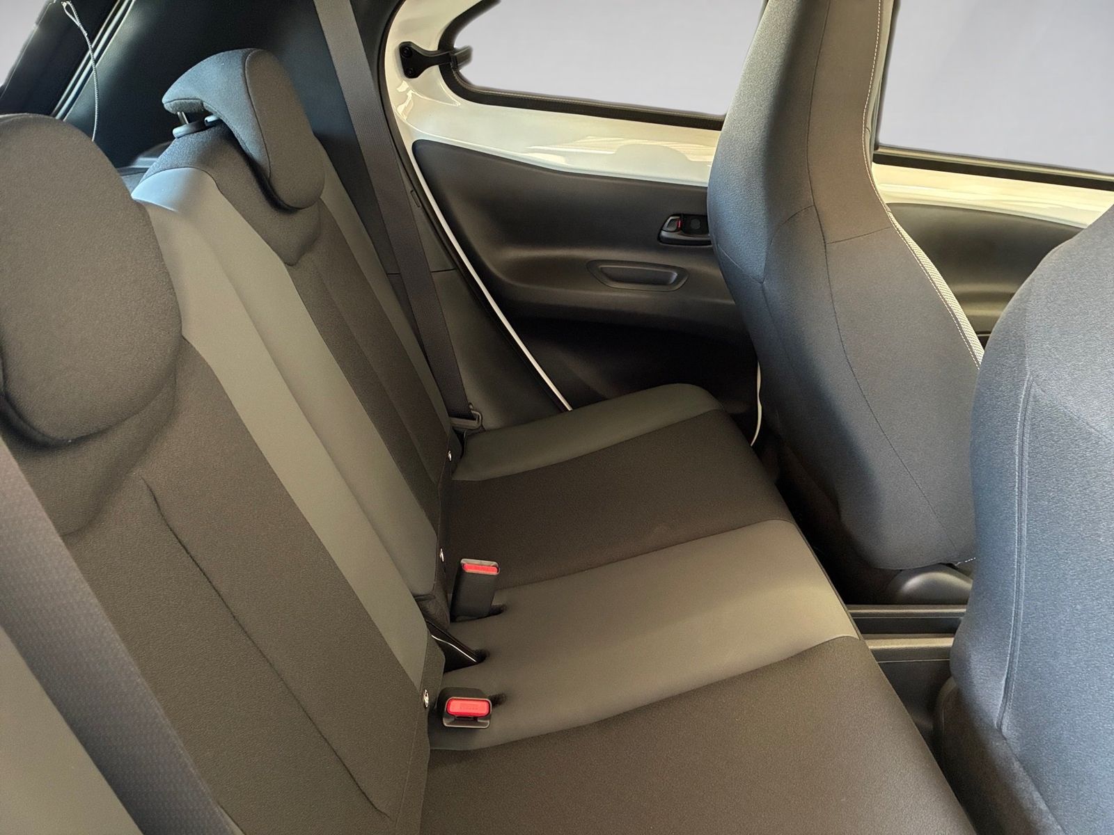 Fahrzeugabbildung Toyota Aygo X 1.5 GR SPORT m. Faltdach Kam.,LED,SHZ