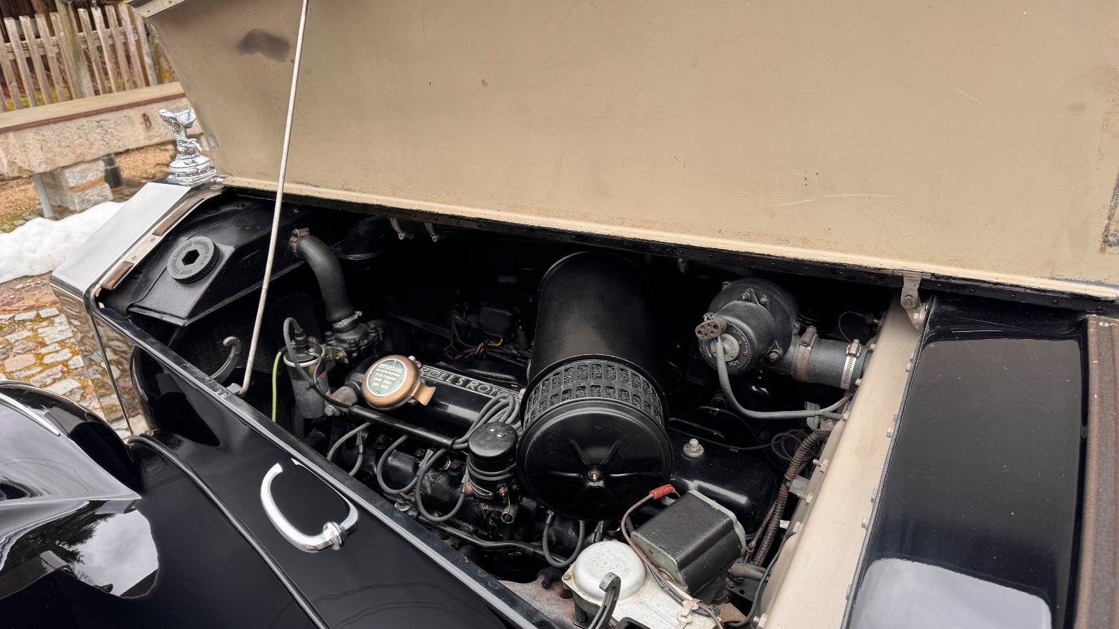Rolls-Royce Silver Dawn 6