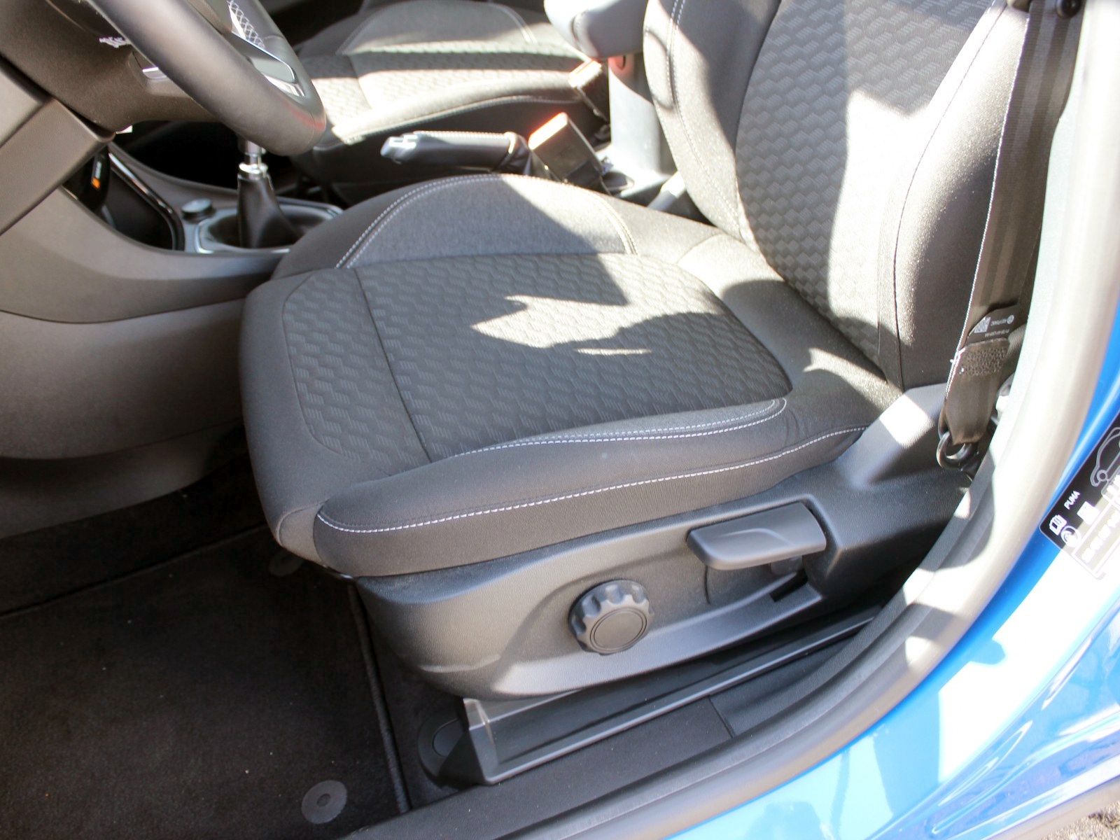 Fahrzeugabbildung Ford Puma Titanium 1,0 EcoBoost Mild Hybrid