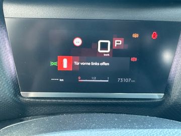 Citroën C4 PT130 EAT8 Shine | PDach - RCam - Navi - SH