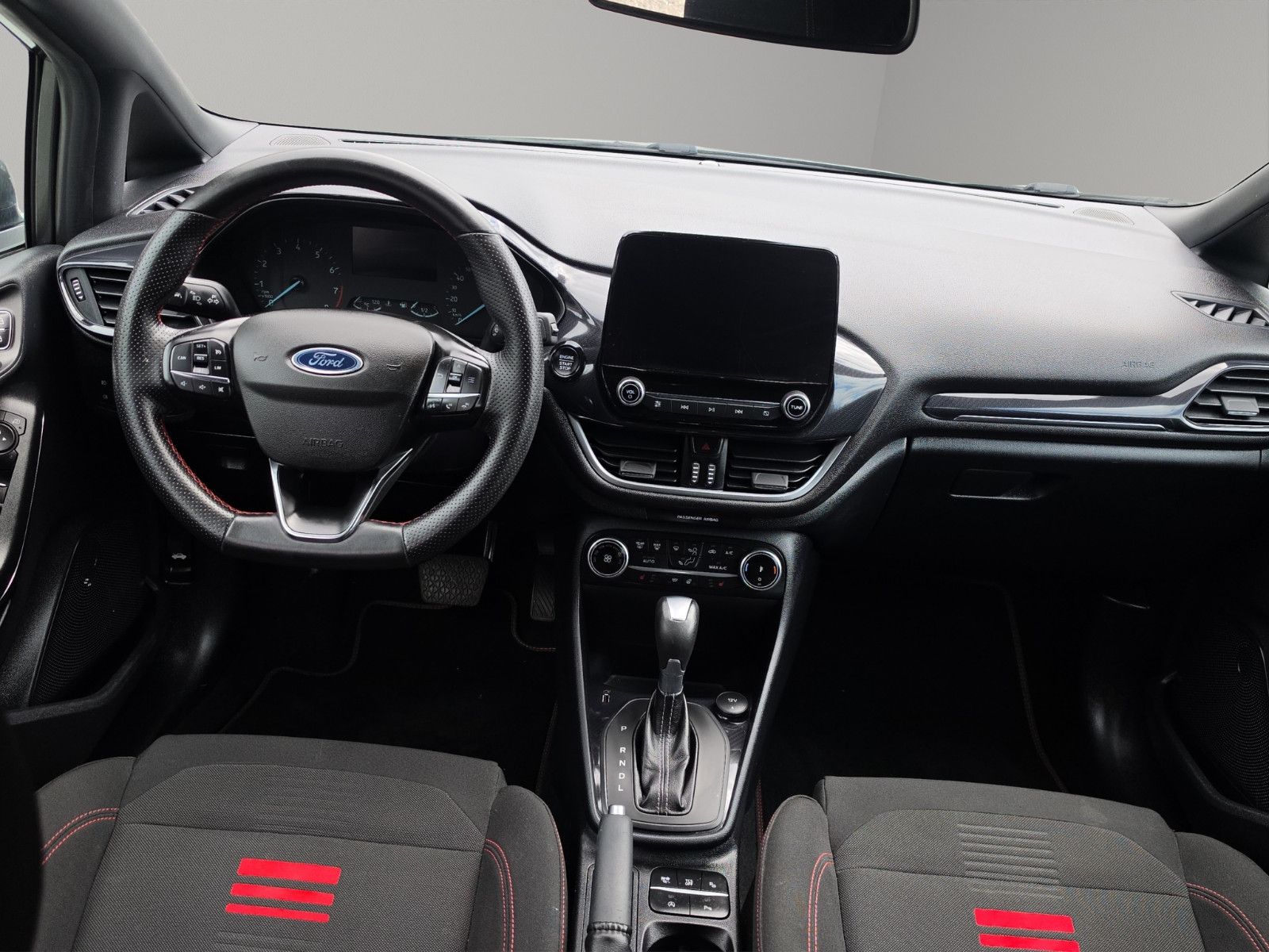 Fahrzeugabbildung Ford Fiesta ST-Line X AUTOMATIK+LED+KAMERA+PDC+SHZ