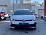 Volkswagen Golf VIII Lim. R-Line - Volkswagen Golf Limousine R line mit Diesel-Antrieb