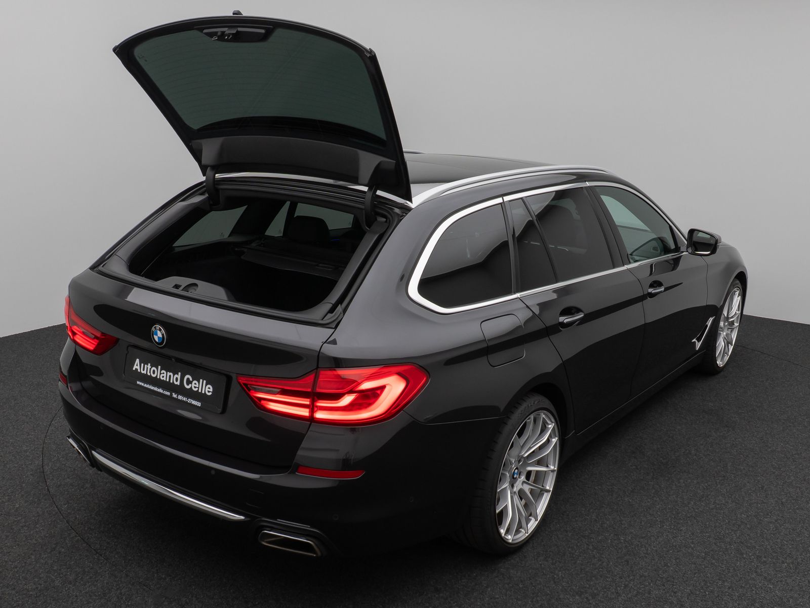 Fahrzeugabbildung BMW 540i xD Luxury Line Panorama Kamera HUD DAB H/K