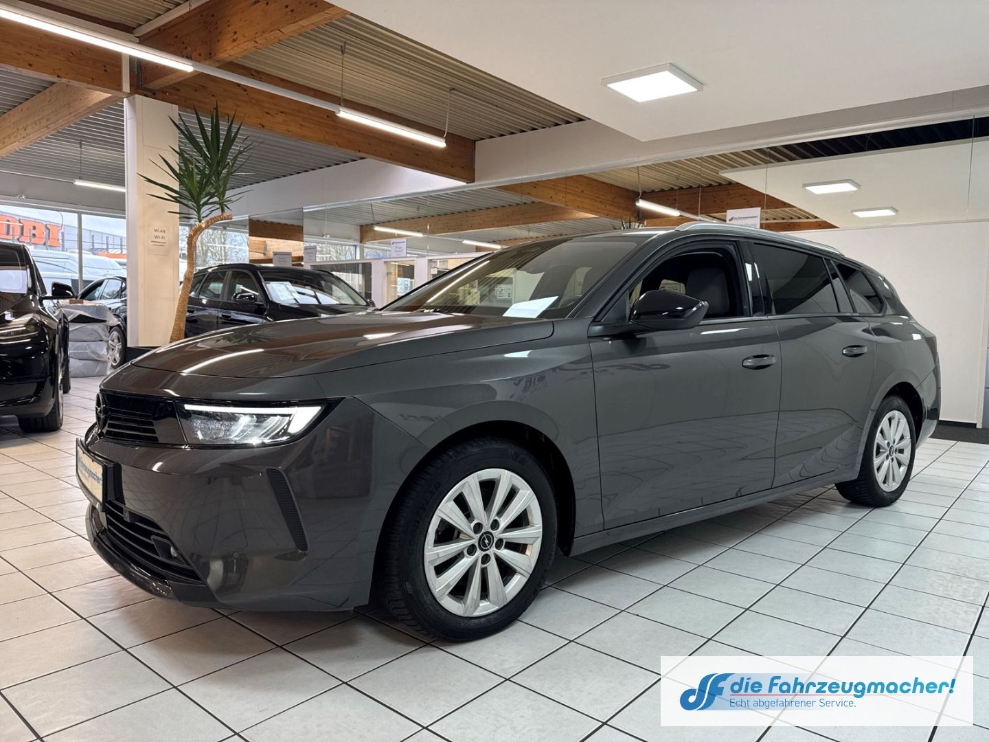 Fahrzeugabbildung Opel Astra L Sports Tourer Elegance Navi LED Apple Ca