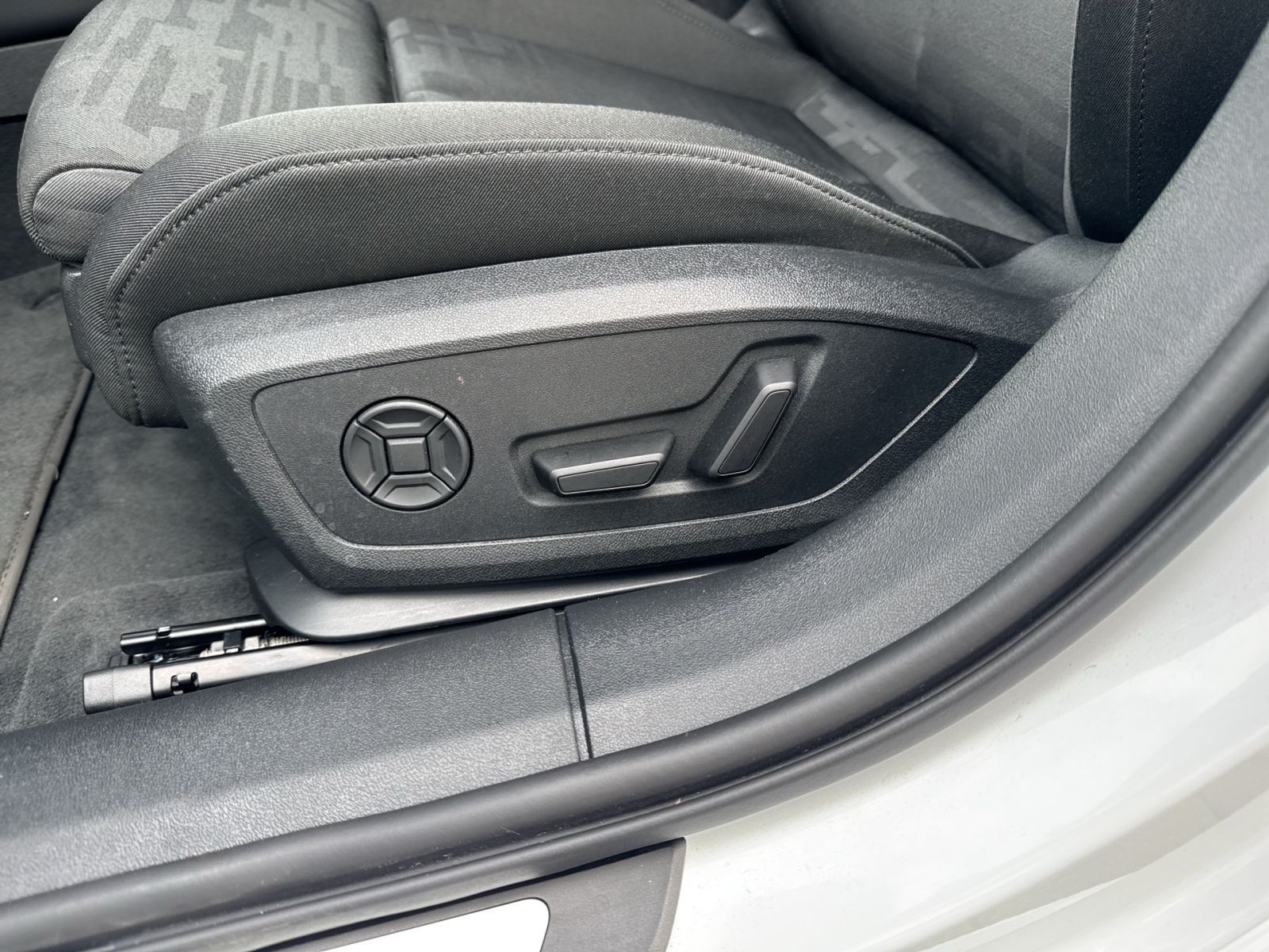 Audi A6 - Bild 24