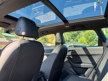 Fahrzeugbestand 27 Seat Ateca FR 2.0 DSG Black Ed. AHKPano360Grad