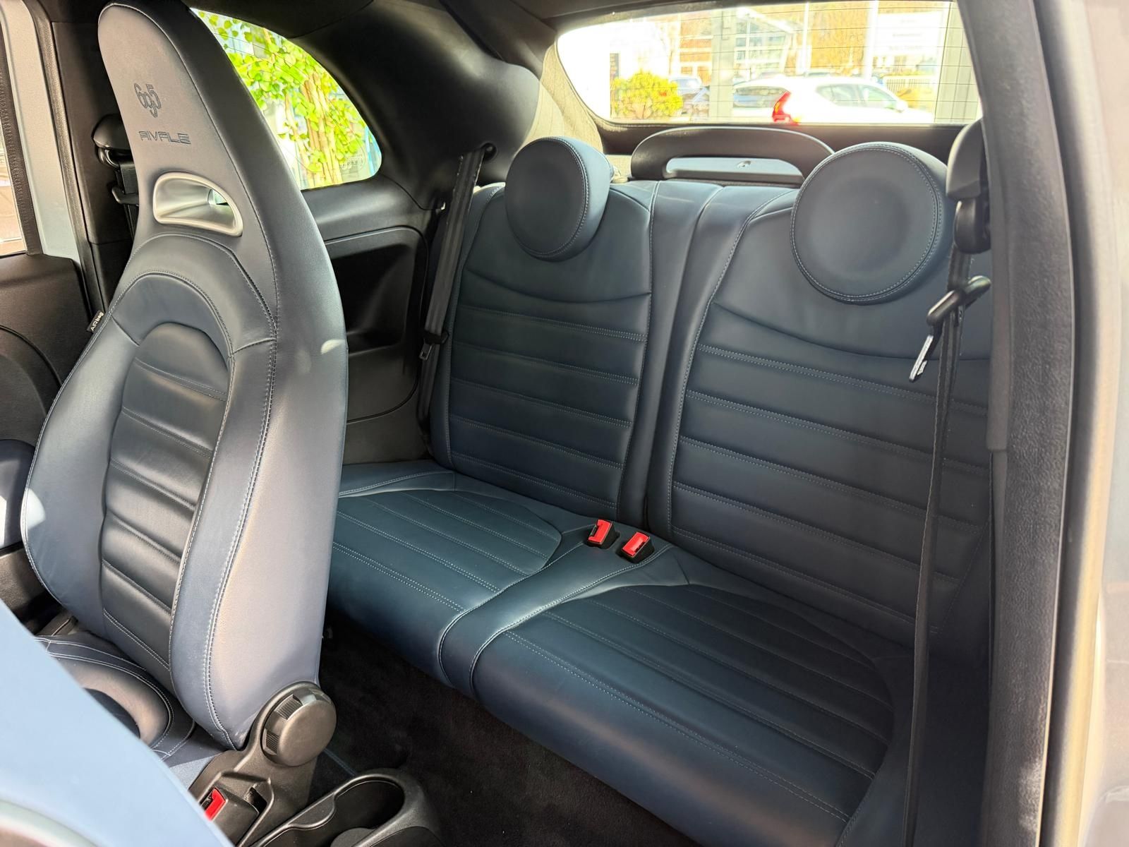 Fahrzeugabbildung Abarth 695C Rivale Navi KLIMA Mahagoni Optik ALU