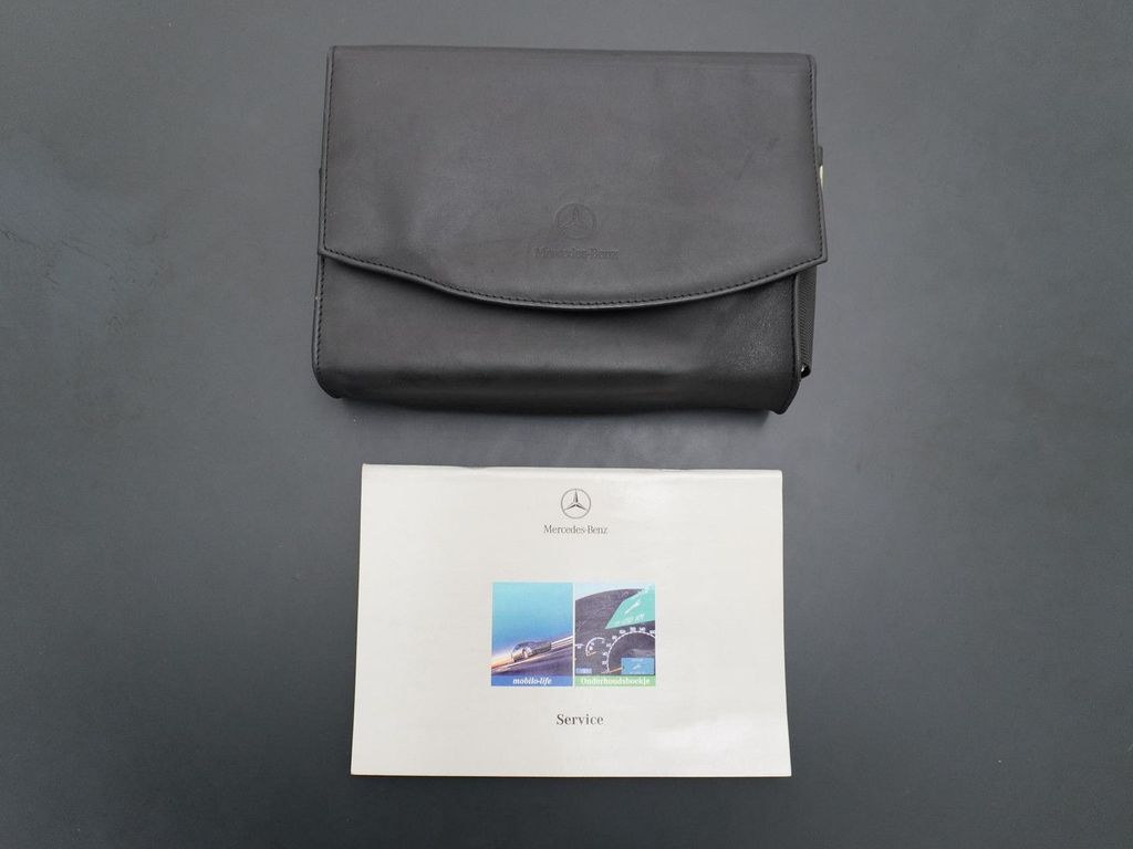 Mercedes-Benz CLK 200 Coupé K. Elegance Händlerwartung Leder a