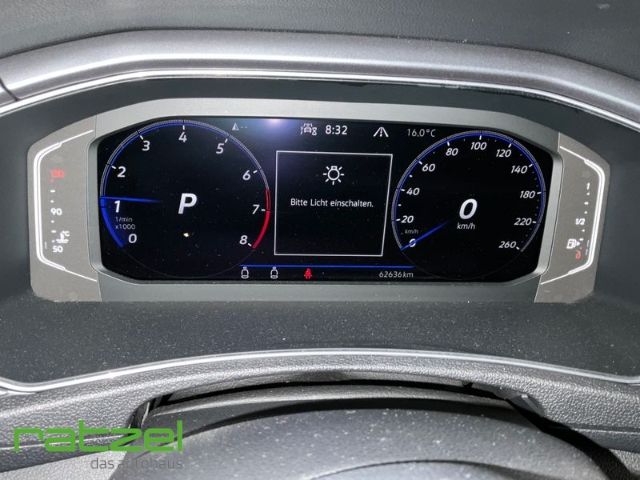 Fahrzeugabbildung Volkswagen T-Roc Cabriolet 1.5 TSI R-Line Navi Dig. Cockpit
