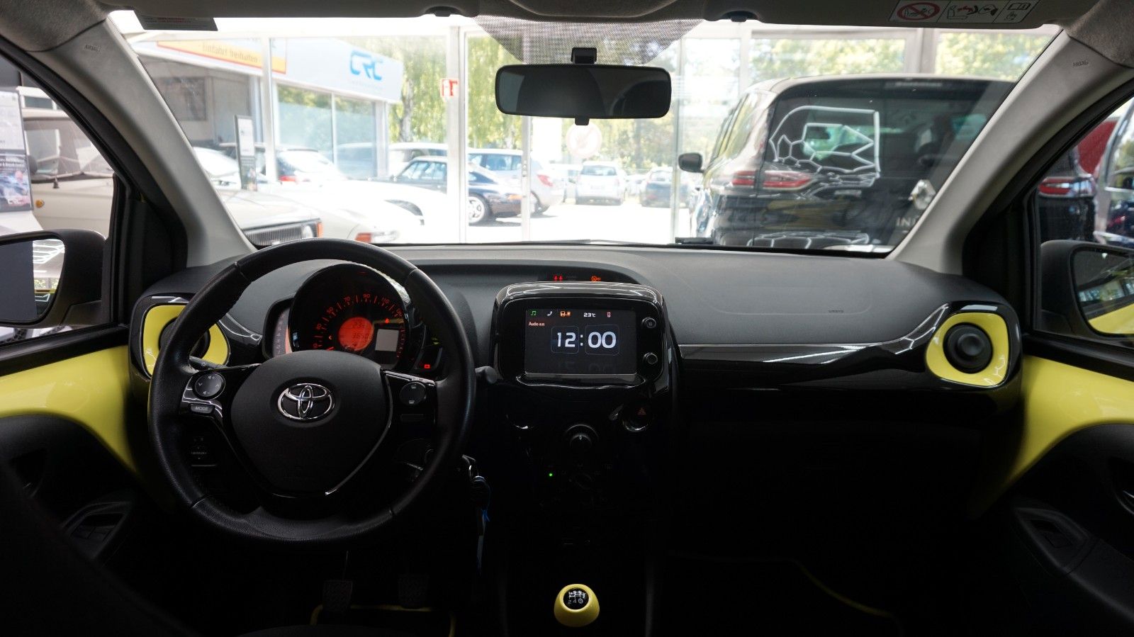 Fahrzeugabbildung Toyota Aygo x-cite nur 4,1 Liter durchs. Verbrauch