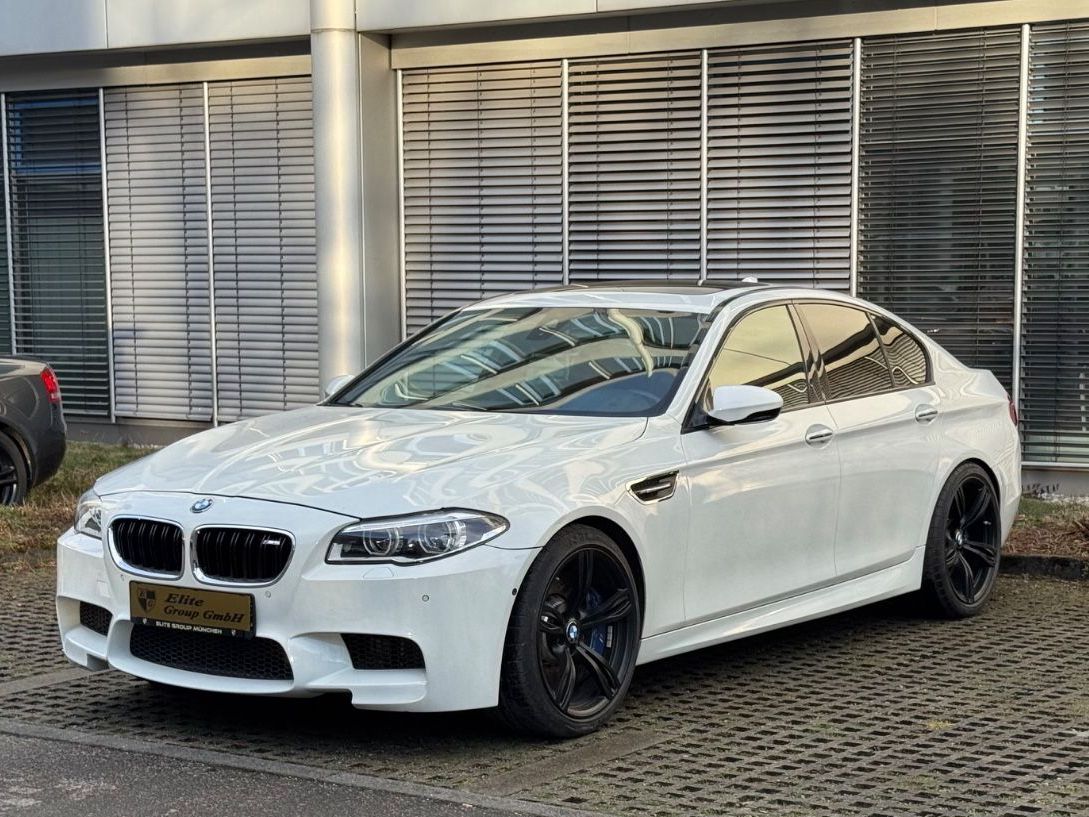 BMW M5 DKG*Vollaustattung*B&amp;O*Softclose