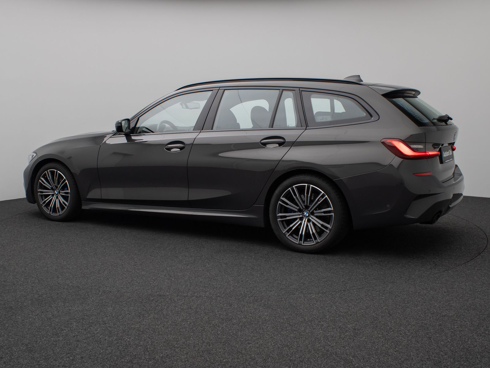 Fahrzeugabbildung BMW 330d xD M Sport Laser Kamera HUD HiFi Komfort