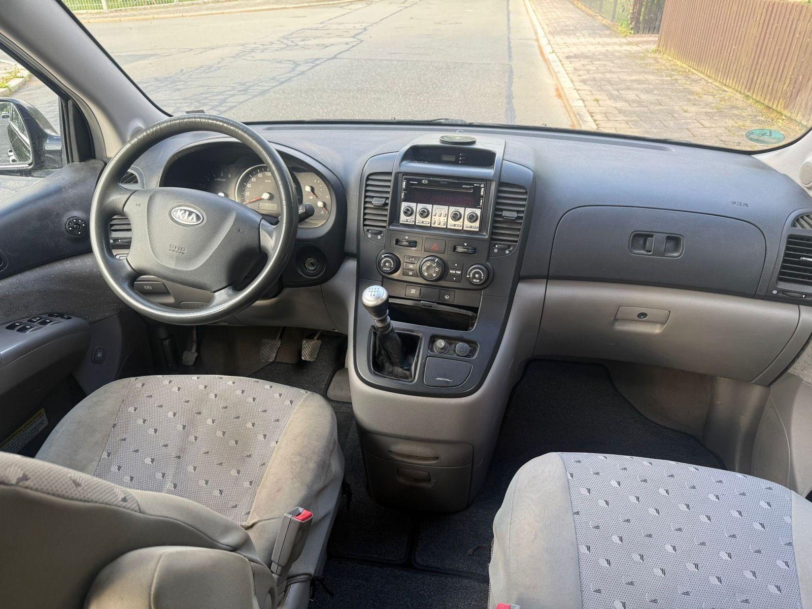Kia Carnival 2007 — photo 8