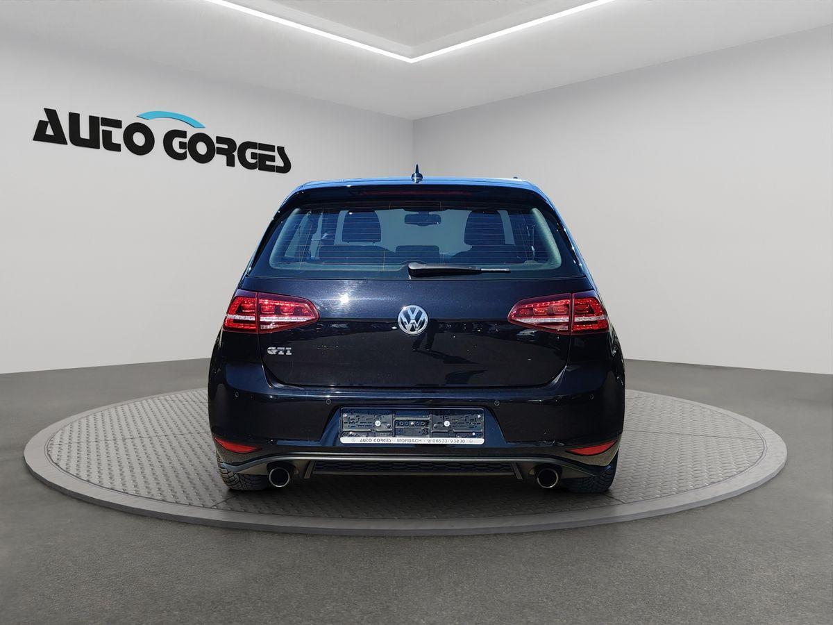 Volkswagen Golf GTI 2.0 TSI DSG +NAVI+XENON+1.HAND+