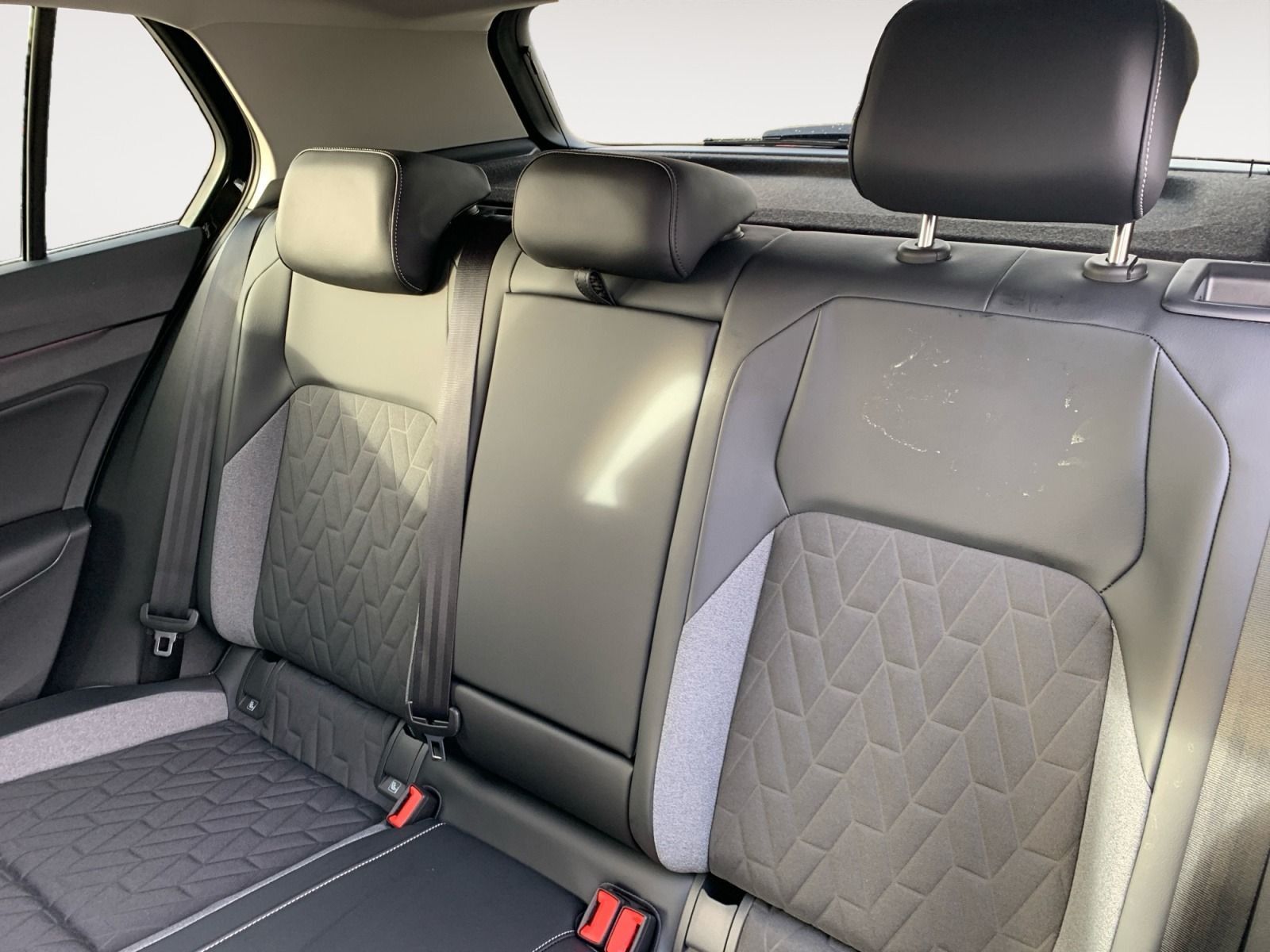 Volkswagen Golf - Bild 14