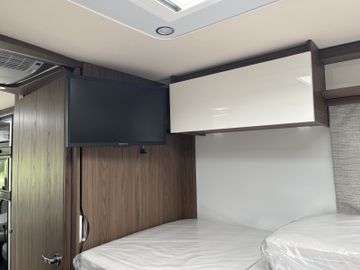 HYMER  ERIBA  HYMERCAR B-Klasse ML I 780 Hubstützen Arktis Autarkie 