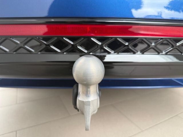 Passat R-Line 1,5 l eHybrid DSG AHK-klappbar Nav