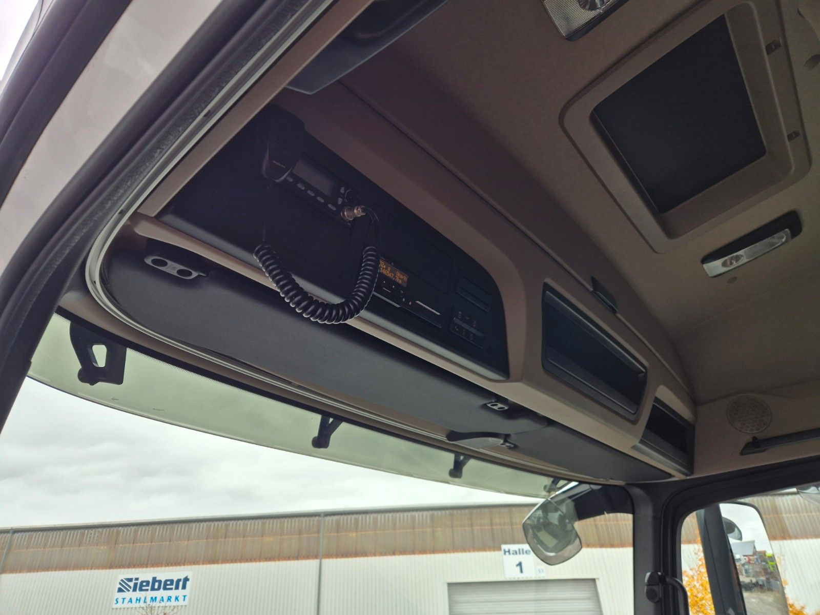 Fahrzeugabbildung Mercedes-Benz Actros 1845 LS Öl-Retarder Navi PPC 2x Bett