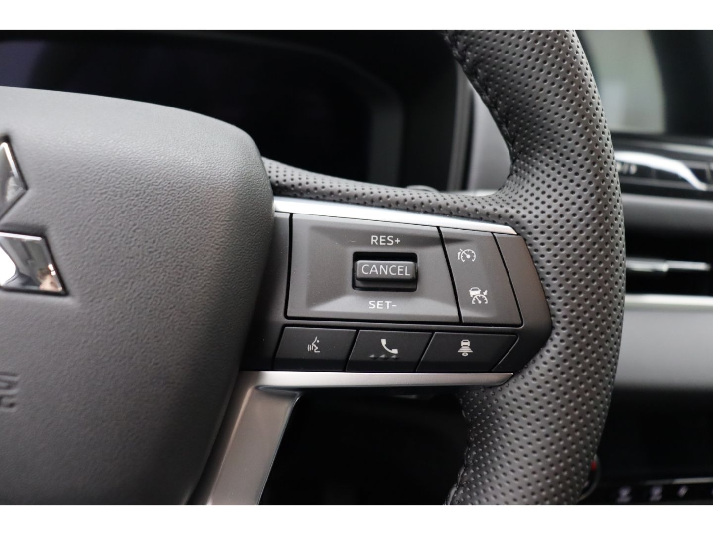 Fahrzeugabbildung Mitsubishi Outlander 2.4 PHEV 100 kW S-AWC Diamant ACC LED