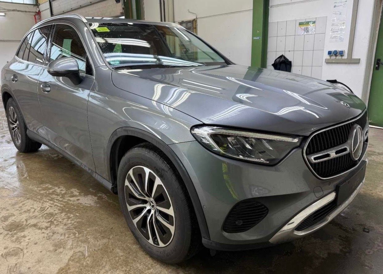 MERCEDES-BENZ GLC 220 d 4Matic*KAMERA*ACC*LEDER*AMBIENTE