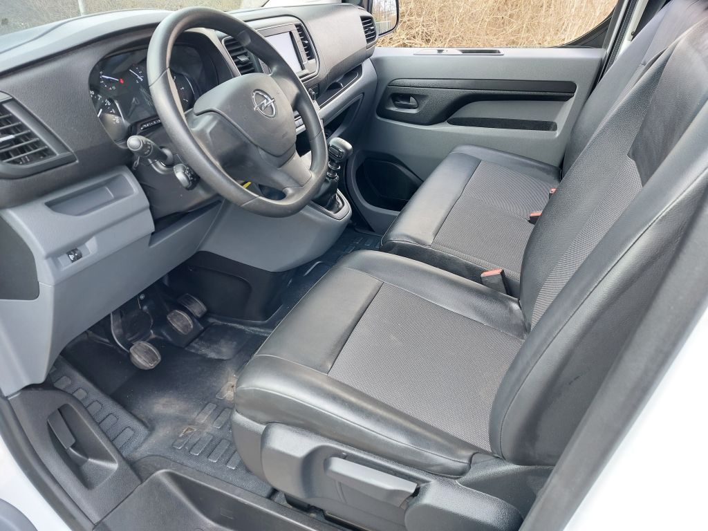 Opel Vivaro 2.0 D Cargo M Edition Klima – Bild 15