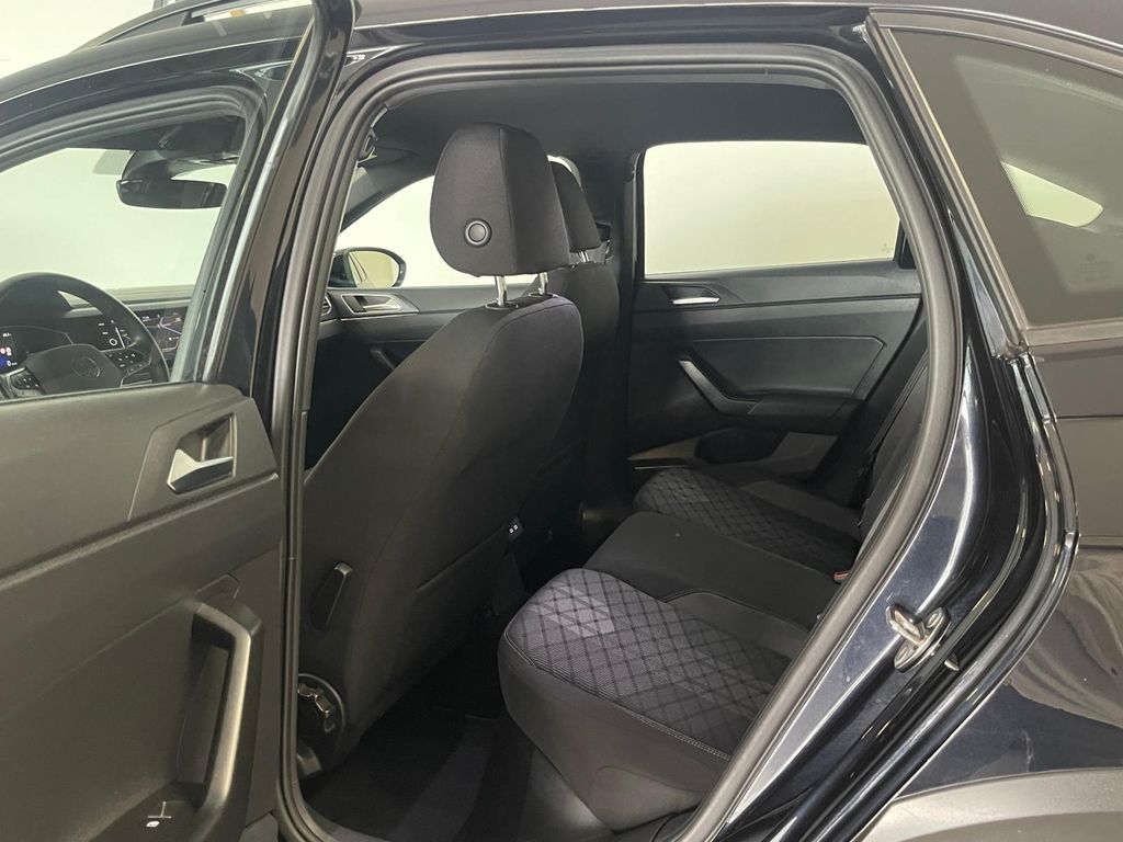 Volkswagen Taigo 1.0 TSI DSG R-Line NAVI*ViCo*IQ.LIGHT*AHK*