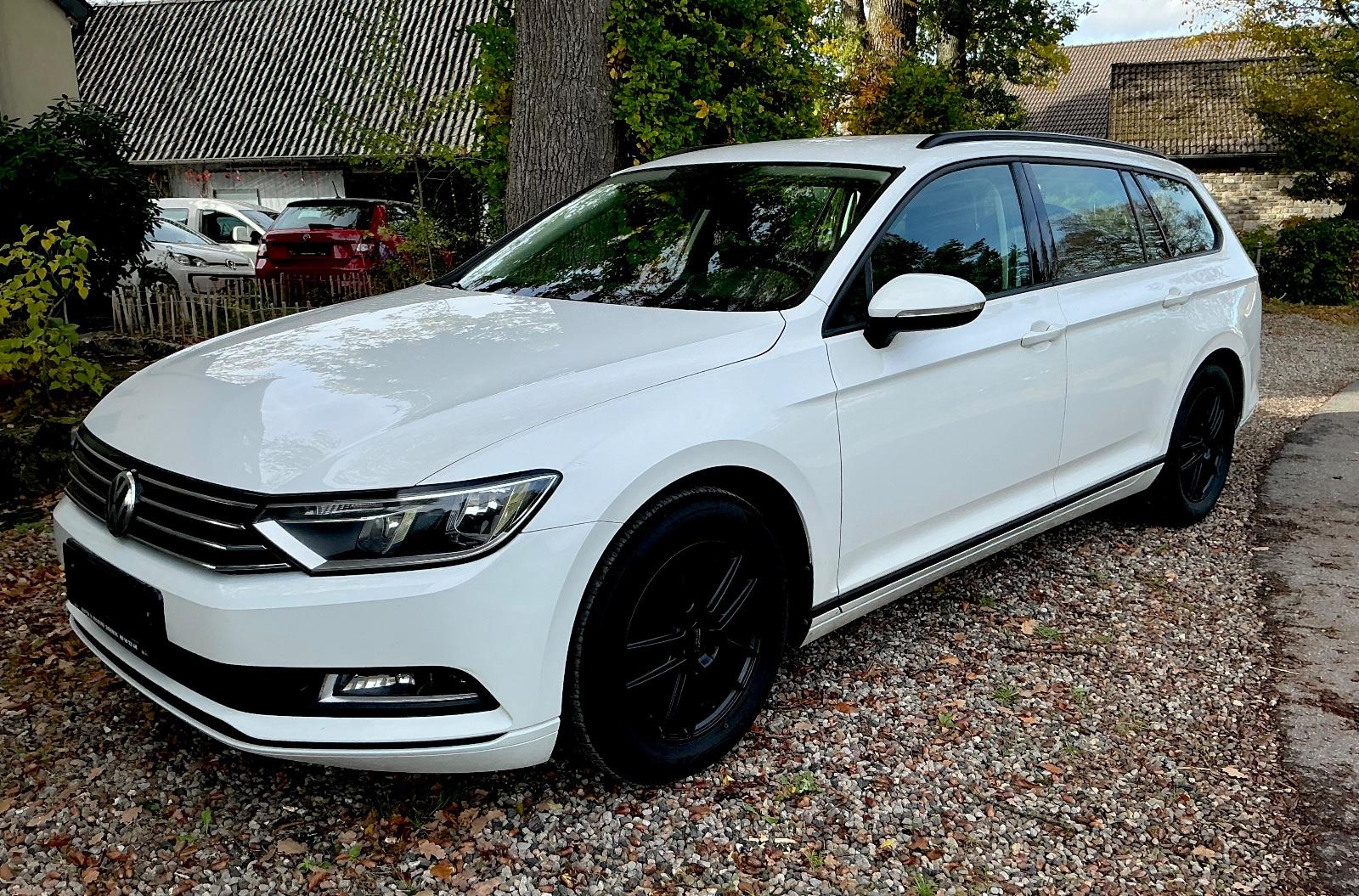 Volkswagen Passat Variant 1.4 TSI NAVI DSG AHK SITZHEIZUNG