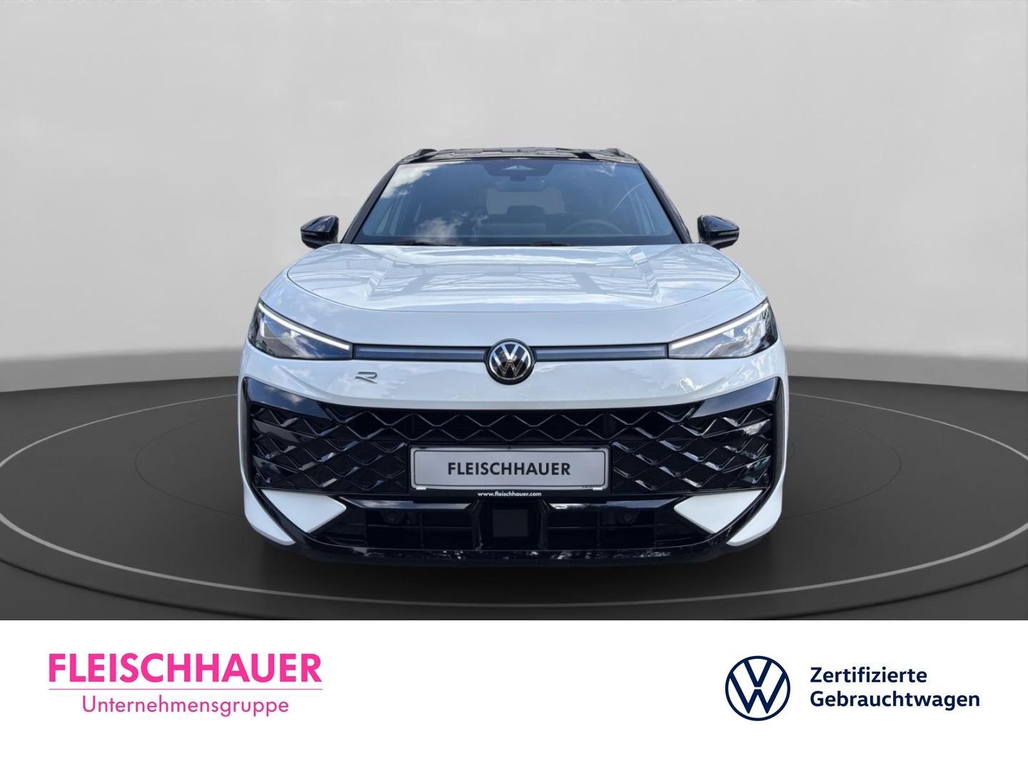 Volkswagen T-Roc 1.5 eTSI DSG R-Line Navi IQ Light Matrix foto 2