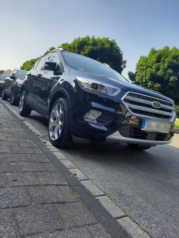 Ford kuga 1,5 eco 4x4 awd titanium