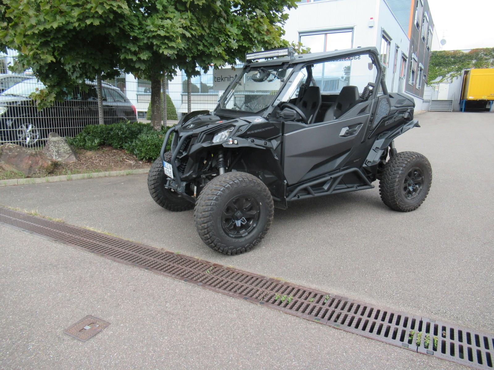 Can-Am Maverick 1000R viel Sonderzubehör
