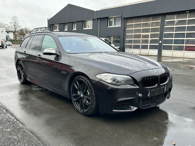 BMW M550d xDrive Tour. Aut. +PANO+MASSAGE+NIGHT+VOLL