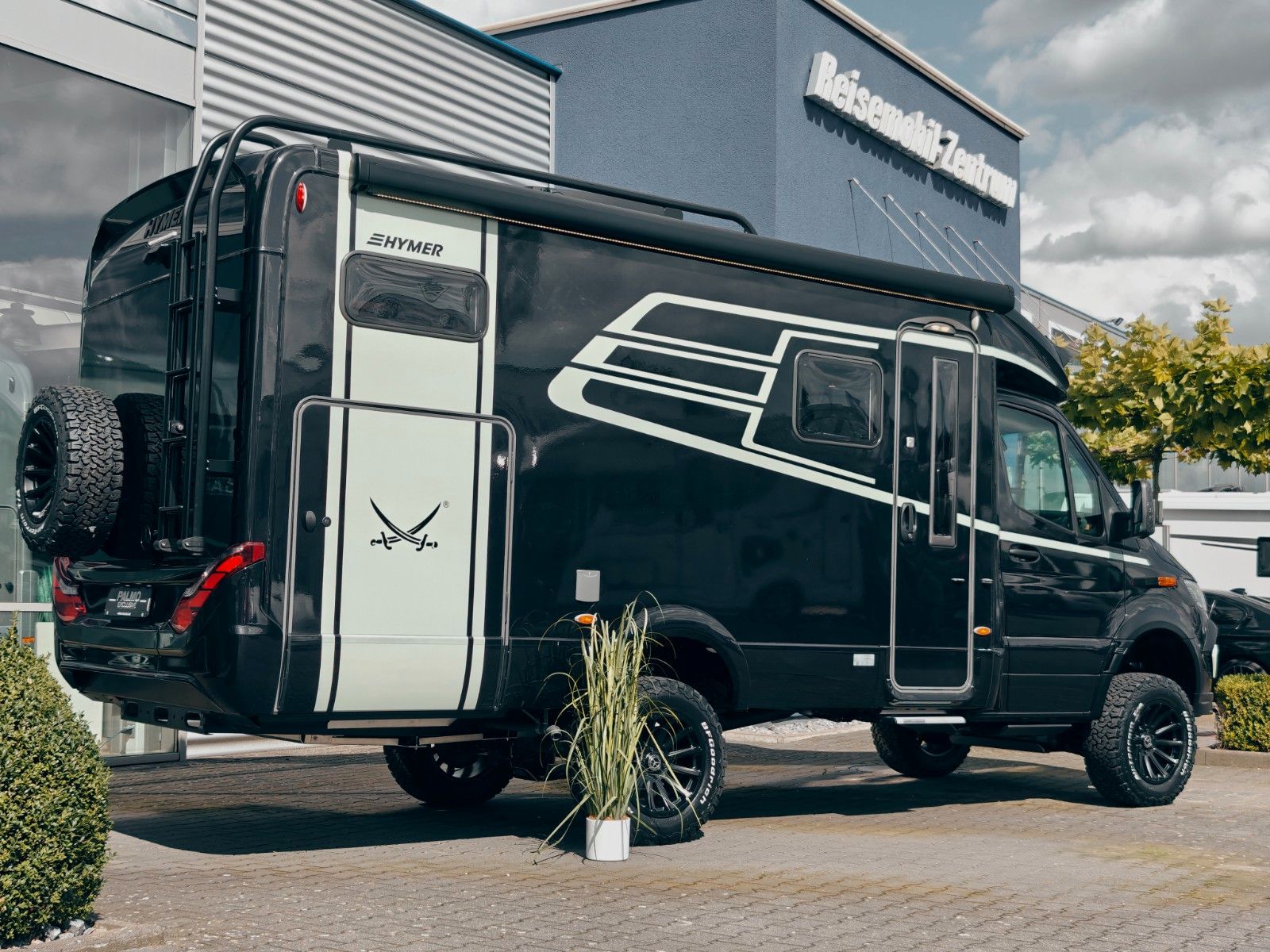 Fahrzeugabbildung HYMER / ERIBA / HYMERCAR ML-T 580 4x4² RSX - SANSIBAR® LTD.