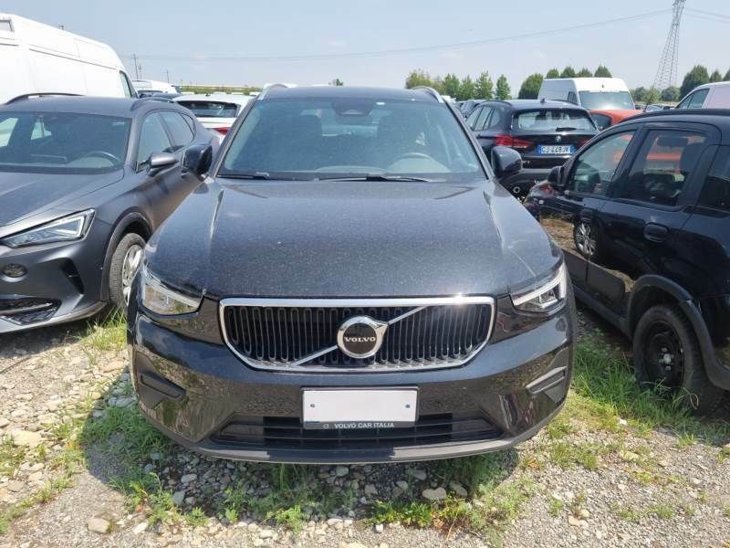 Volvo VOLVO XC40 B3 AUTOMATICO CORE SUV imagem 2