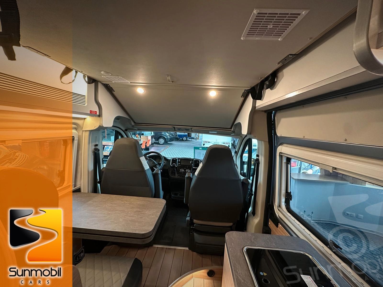 Fahrzeugabbildung Weinsberg CaraBus 600 DQ Edition Fire Automatik