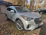 Hyundai Grand Santa Fe Maxcruz 3.3 V6 GDI 294 PS - Hyundai: Unfallwagen