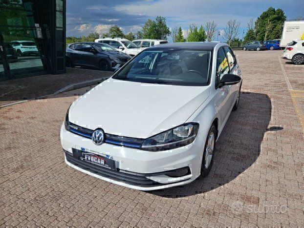 Volkswagen Golf benzina/metano esente bollo 10 a