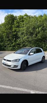 Volkswagen Golf 7.  1.6 TDI BMT CUP  AHK Panorama Dach  - mit Diesel-Antrieb: Limousine, Panorama Dach