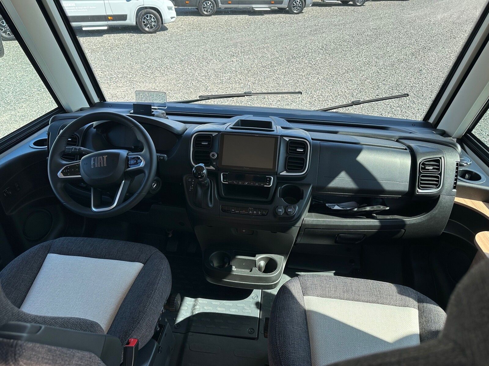 Fahrzeugabbildung Weinsberg CaraCore 650 MEG AGUTI Exklusiv Combi E Lithium