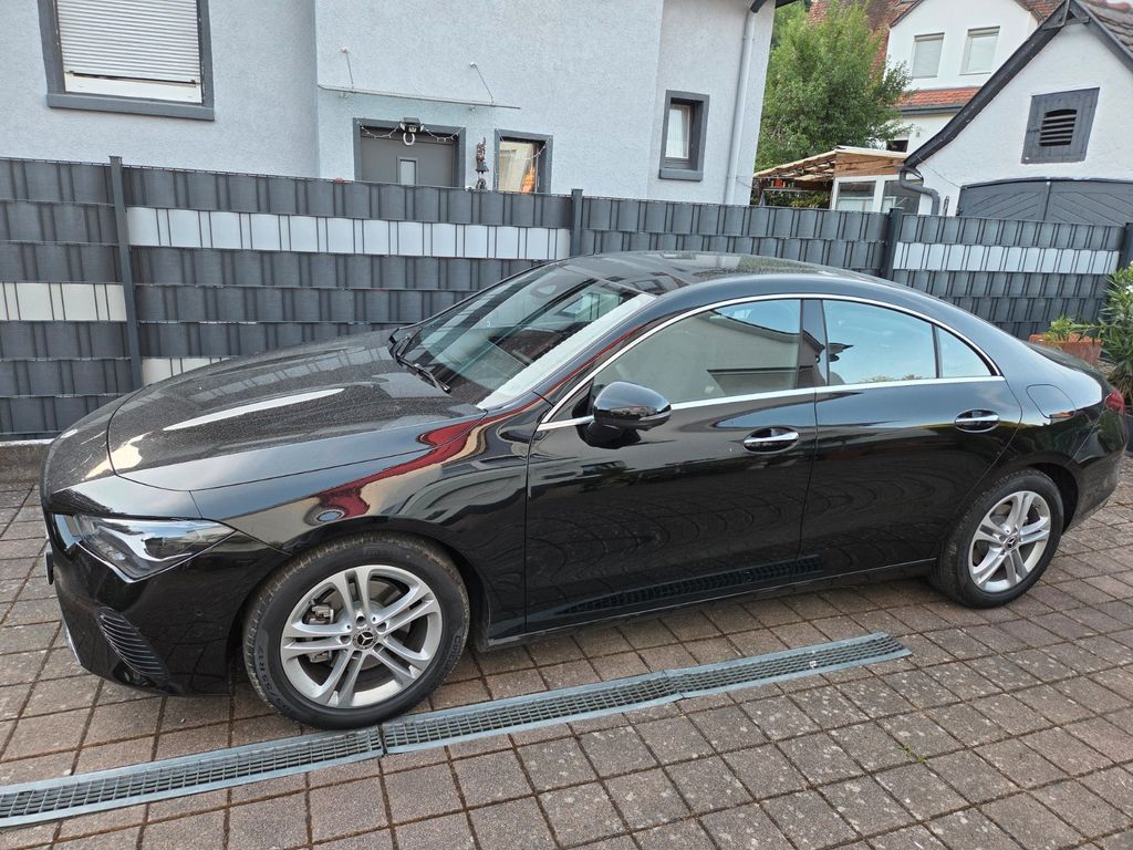 Image of Mercedes-Benz CLA 200
