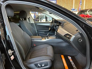 BMW 530d *LED*Navi*xDrive*HeadUp*Professional*