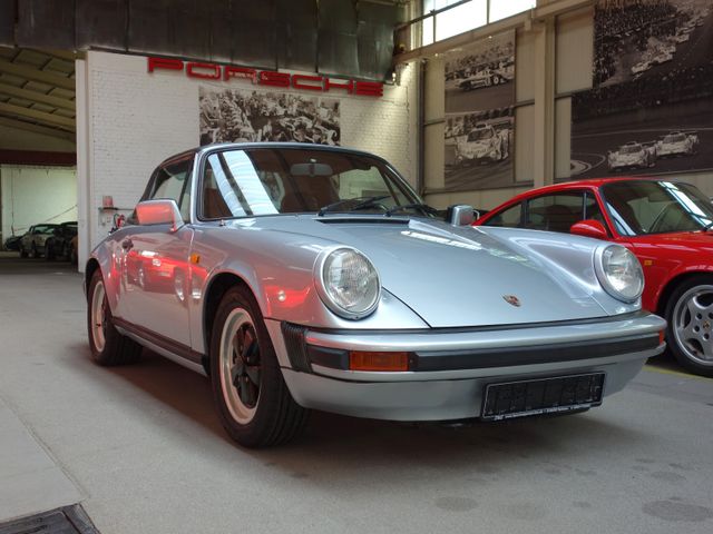 Porsche 911 3,0 SC Targa Restaurationsobjekt