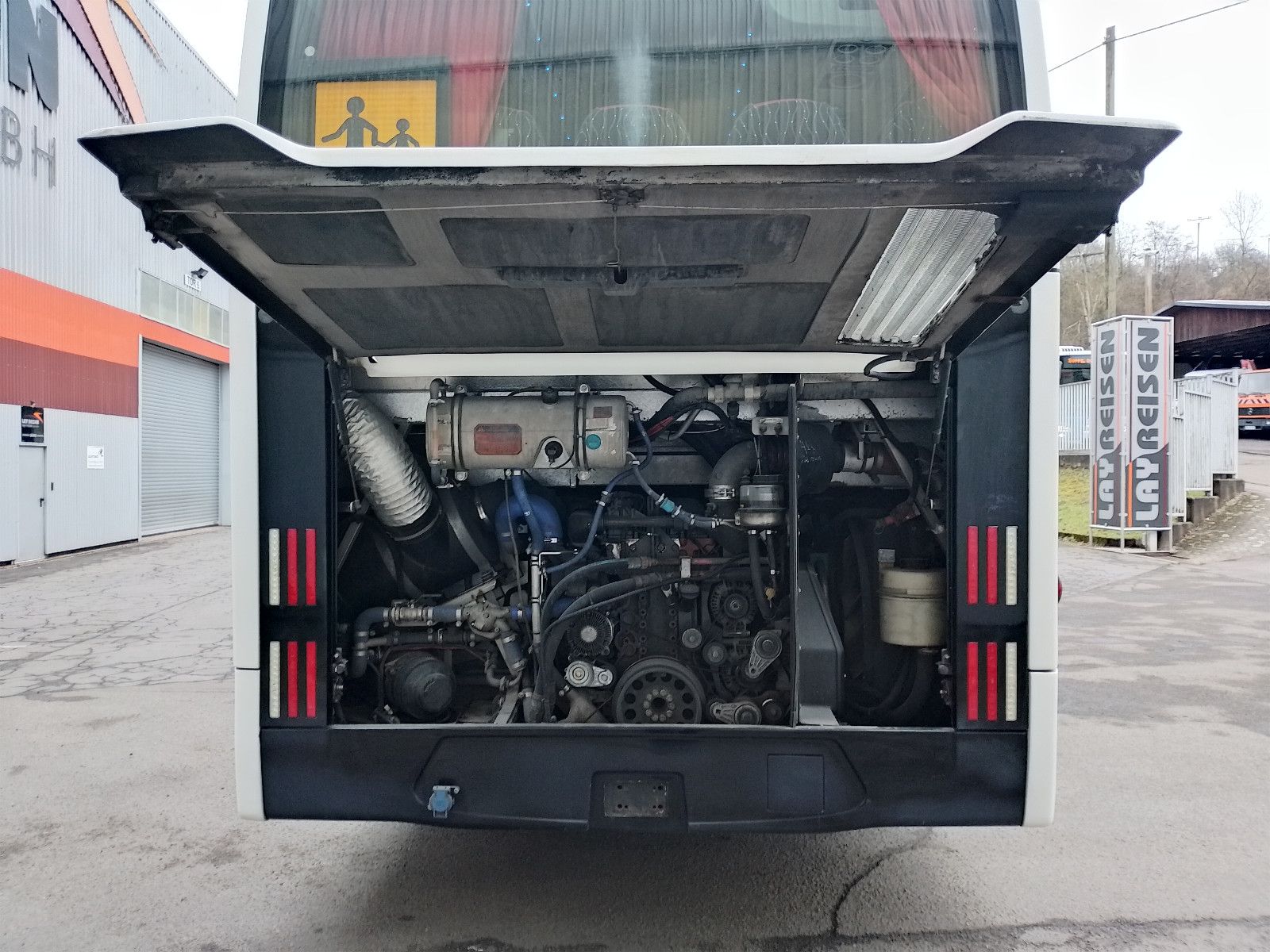 VANHOOL  2019 - Image 48 of 50