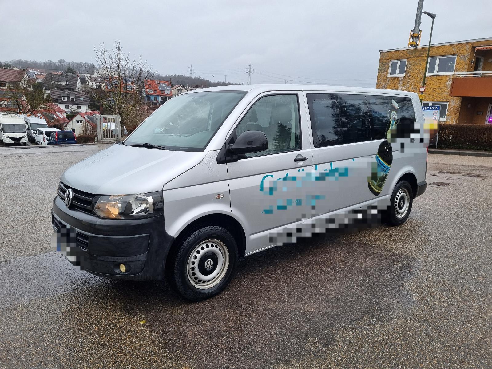 Volkswagen T5 Transporter Kombi lang 9 Sitze Standhzg AHK