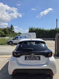 Toyota Yaris - 4