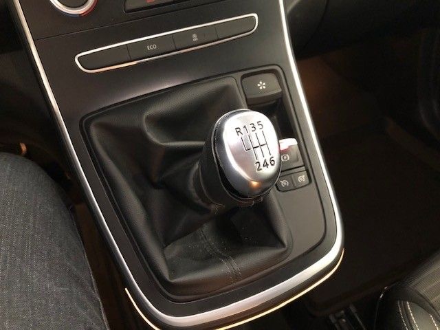 Fahrzeugabbildung Renault Scenic IV Intens Energy 1.2 TCe 115 Navi LED Dyn