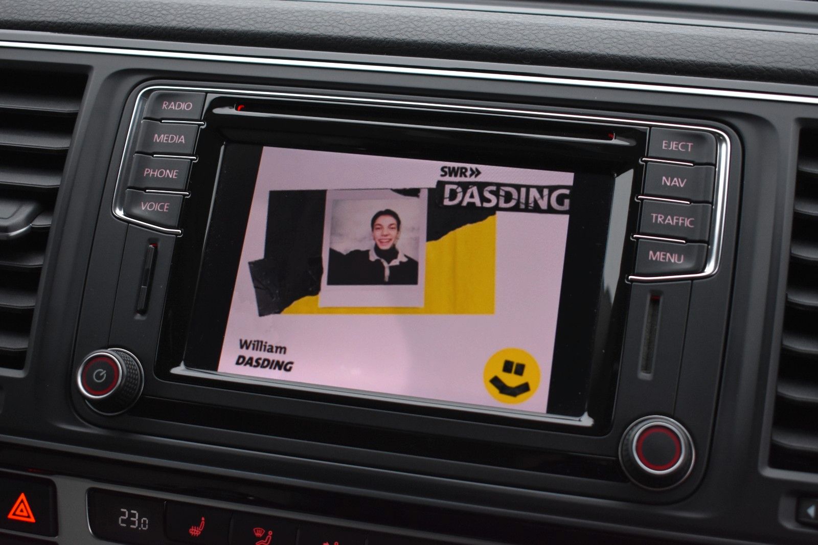 Fahrzeugabbildung Volkswagen T6 Multivan Highline 4Motion DYNAUDIO 1 Hand ACC