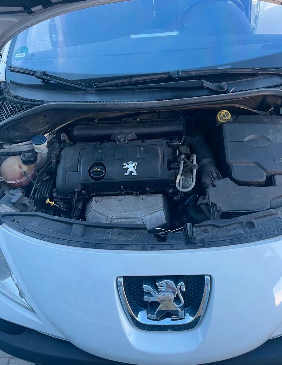 Peugeot 207 2008 — photo 9