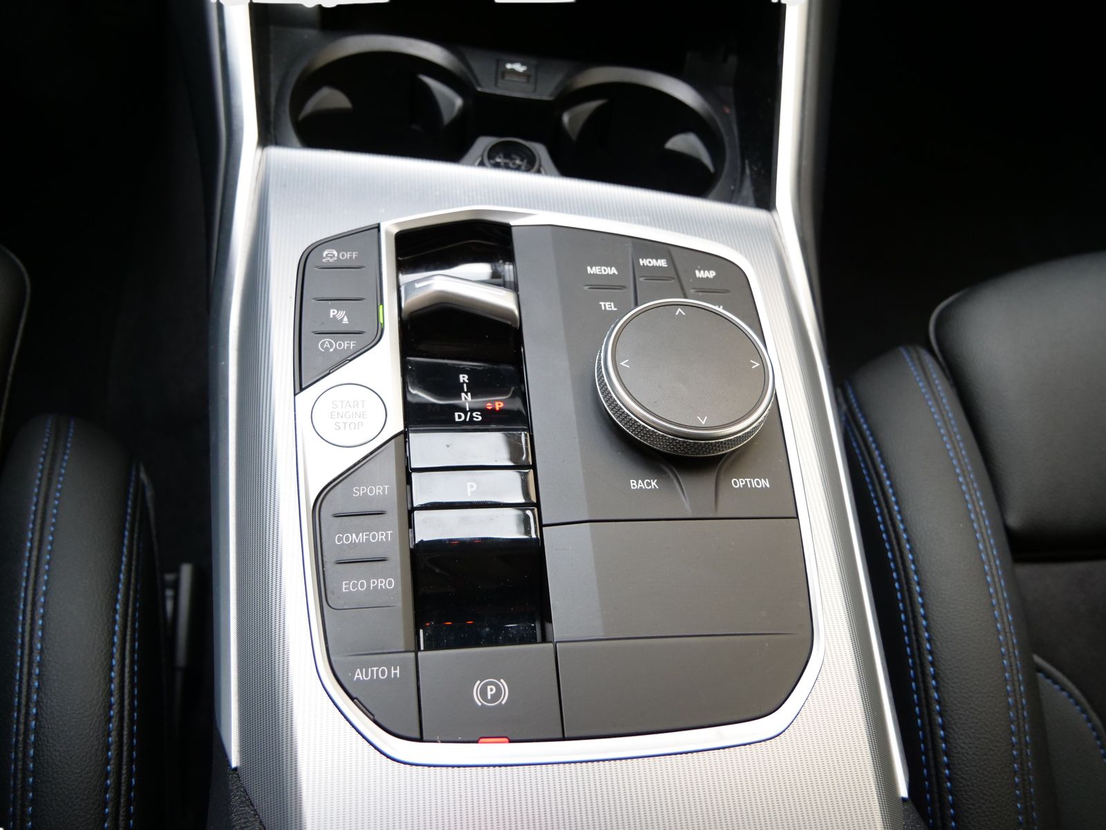 BMW 330i xDrive Touring M Sportpaket foto 16