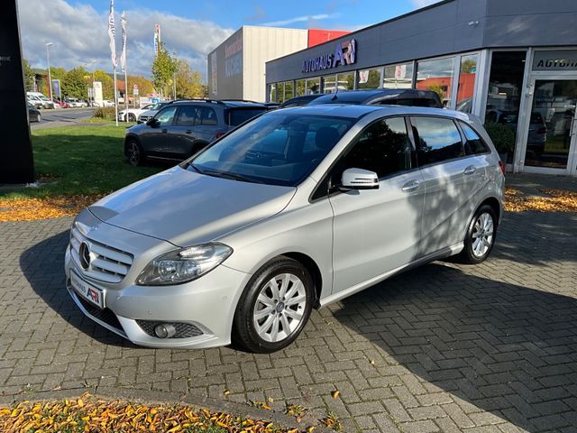 Mercedes-Benz B 180*Navigation*PDC*